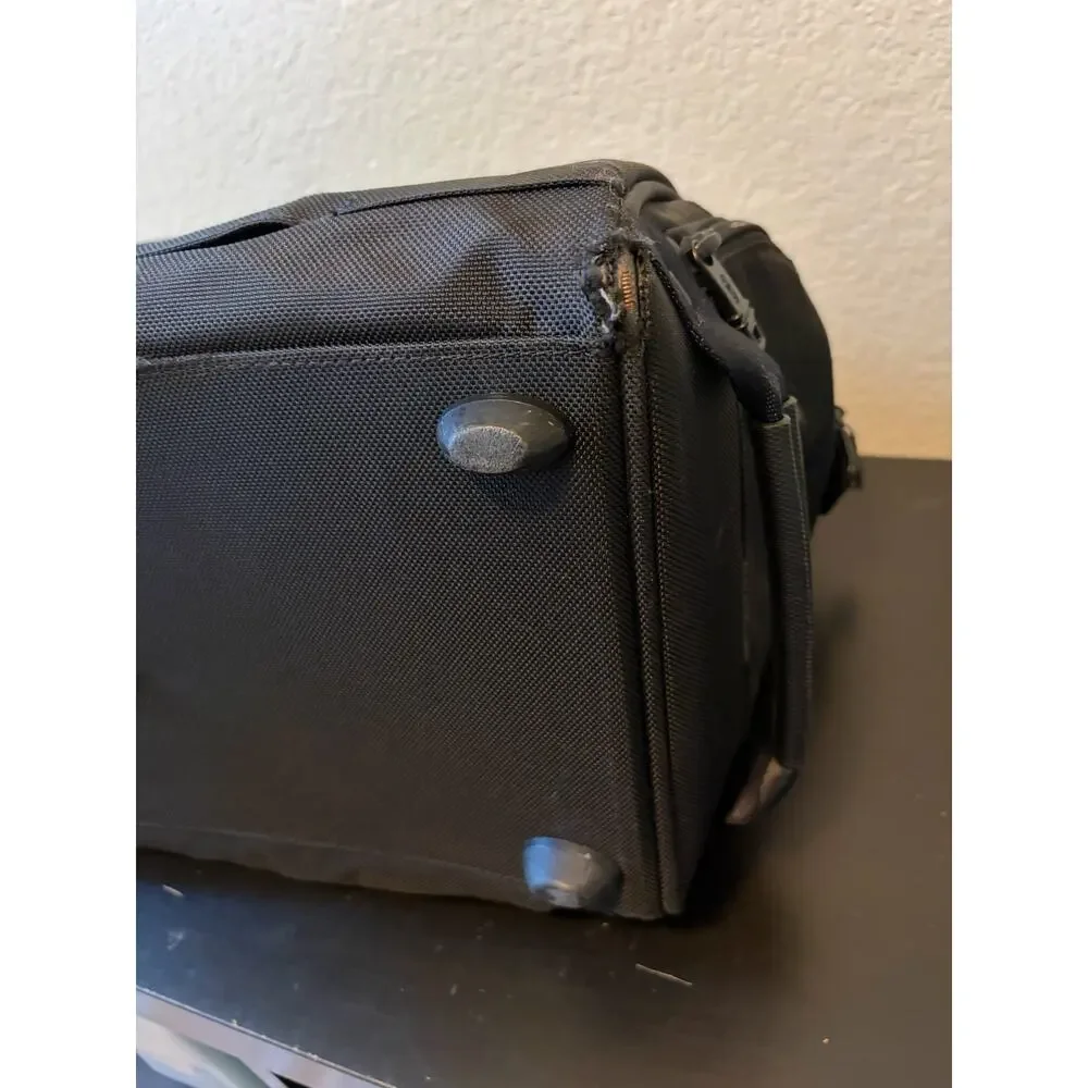 Tumi Alpha Framed Soft Duffel Bag Weekend Travel Commute (flawed- Missing Strap)